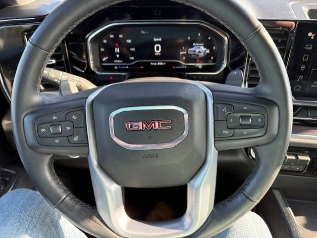 Used 2025 GMC Sierra 1500 SLT AWD/4WD image 11