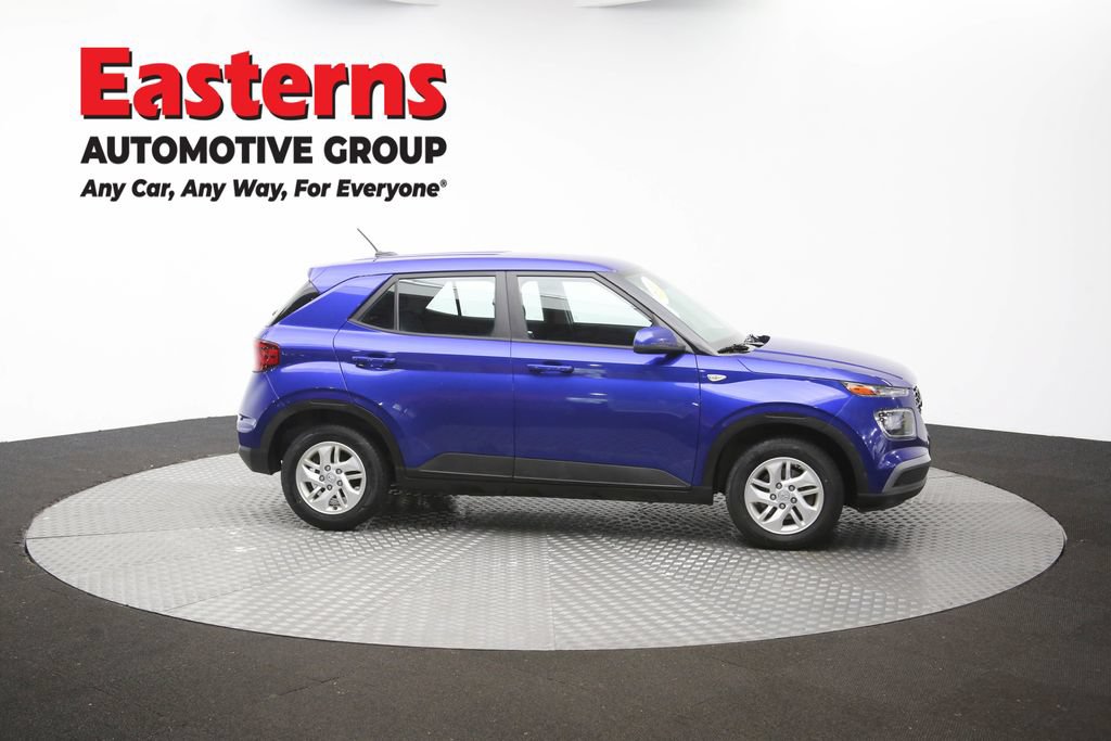 Used 2023 Hyundai Venue SE FWD image 47