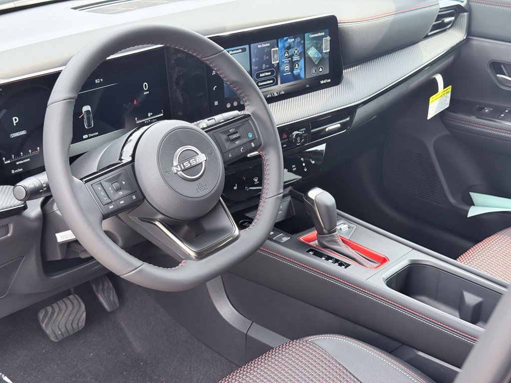 New 2026 Nissan Kicks SR w/ Cold Weather Package AWD/4WD image 9