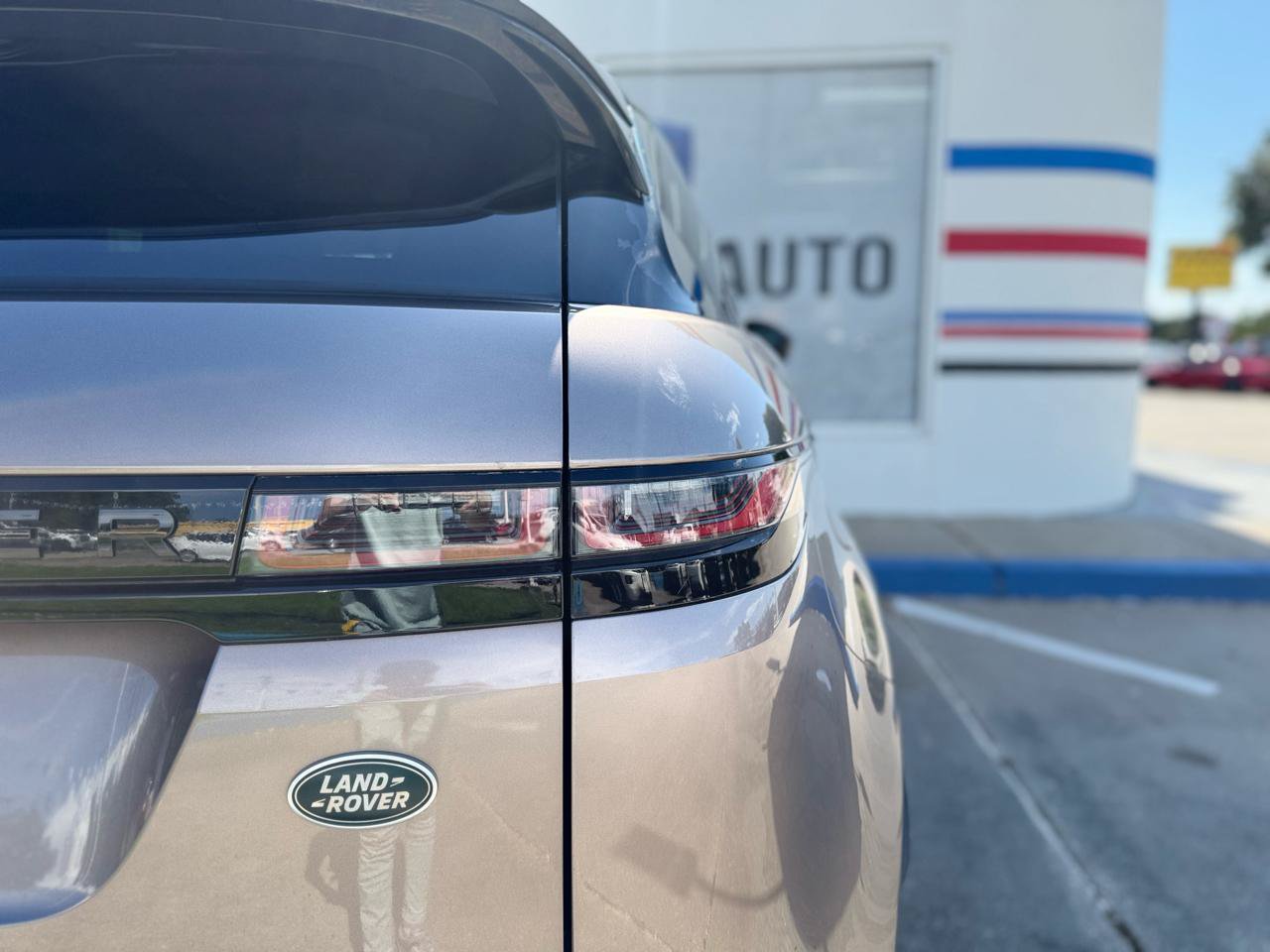 Used 2020 Land Rover Range Rover Evoque S AWD/4WD image 38