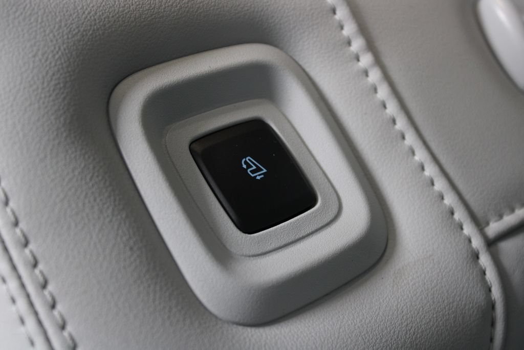 New 2027 Ford Expedition Platinum RWD image 34