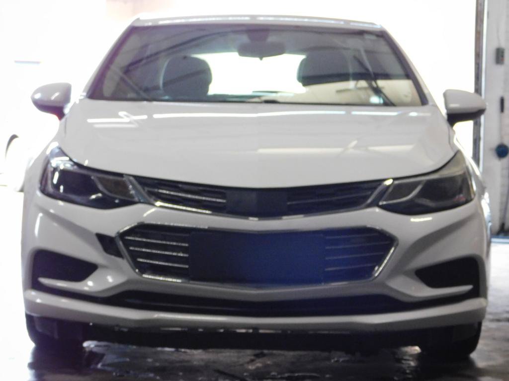 Used 2017 Chevrolet Cruze LT FWD image 8