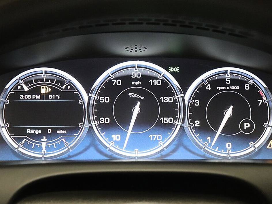 Used 2015 Jaguar XJ L Portfolio RWD image 39