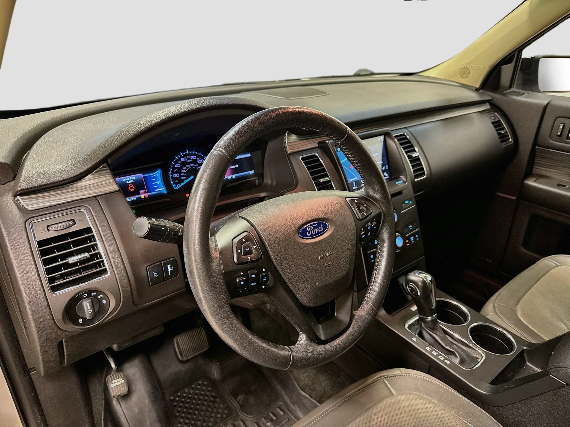 Used 2018 Ford Flex SEL w/ Equipment Group 202A FWD image 9