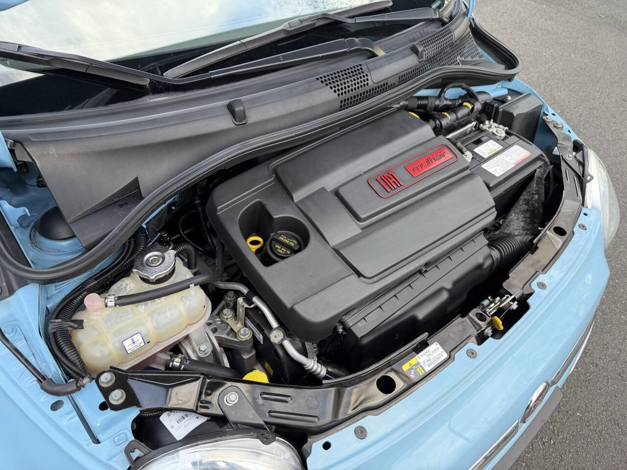 Used 2017 FIAT 500 Lounge image 29