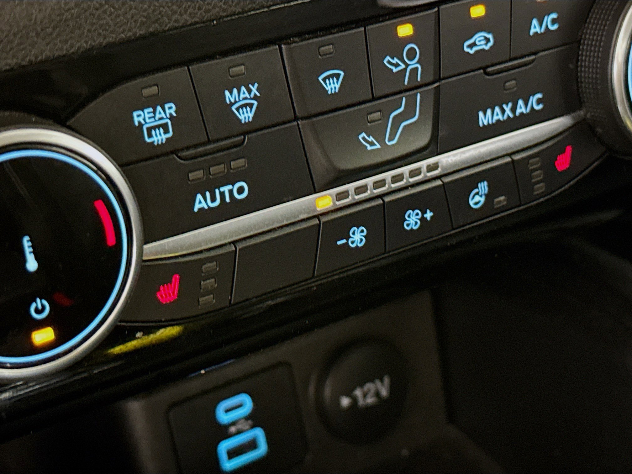 Used 2022 Ford Escape SEL FWD image 24