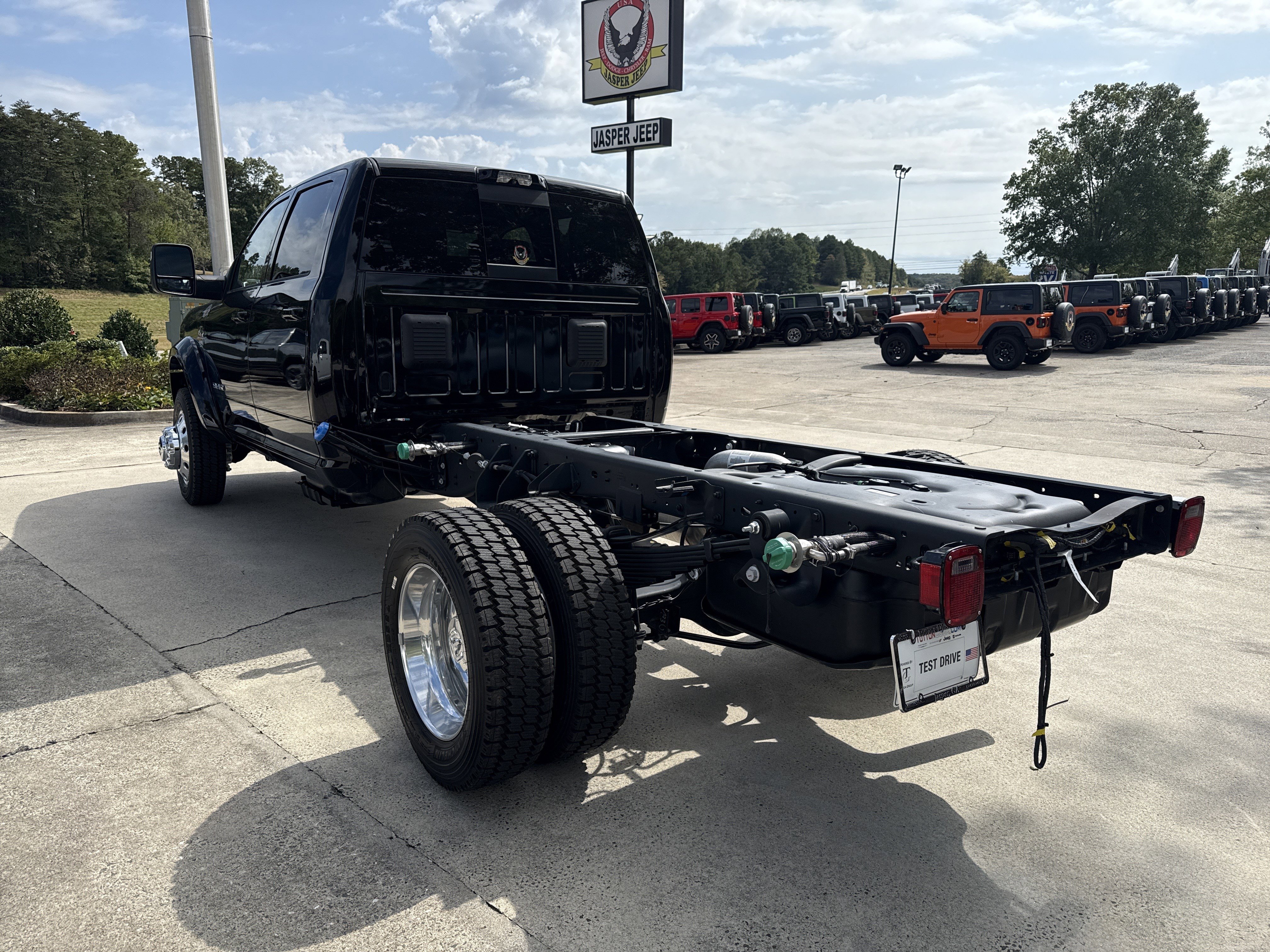 New 2026 RAM 5500 4x4 Crew Cab image 5