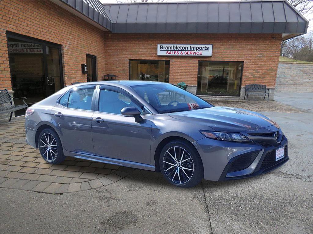 Used 2022 Toyota Camry SE