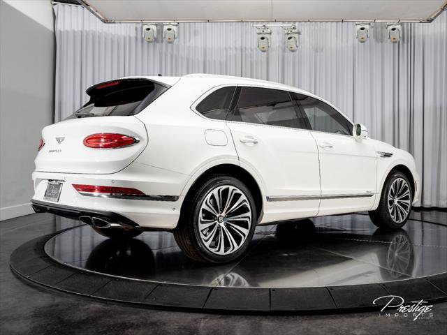 Used 2024 Bentley Bentayga AWD/4WD image 13