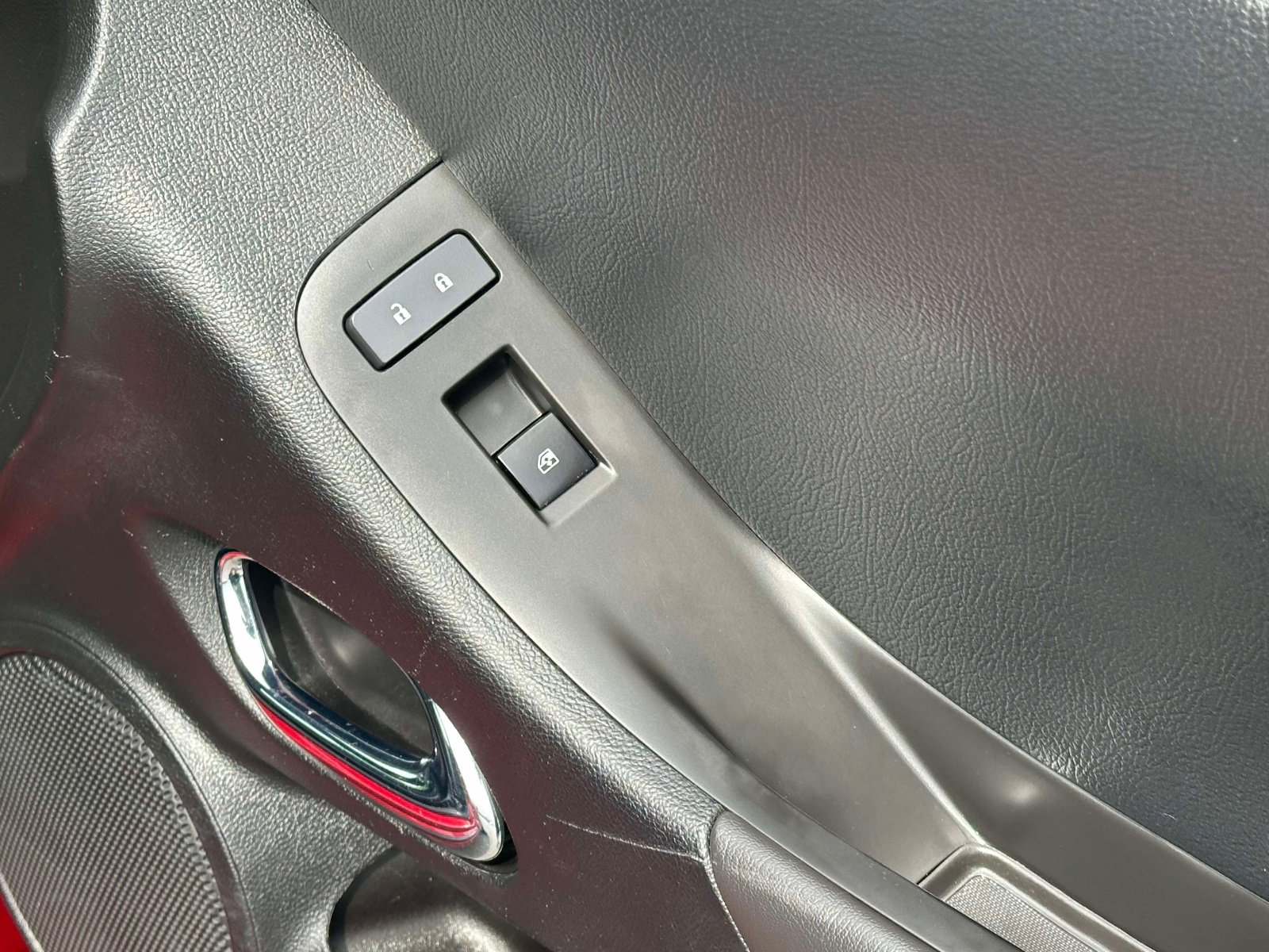 Used 2014 Chevrolet Camaro LT RWD image 23
