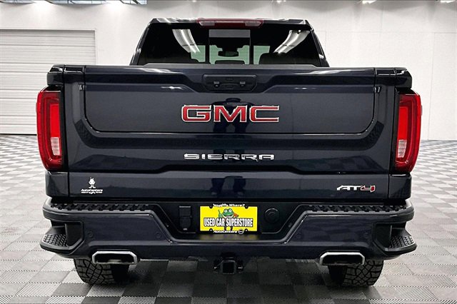 Used 2022 GMC Sierra 1500 AT4 image 4