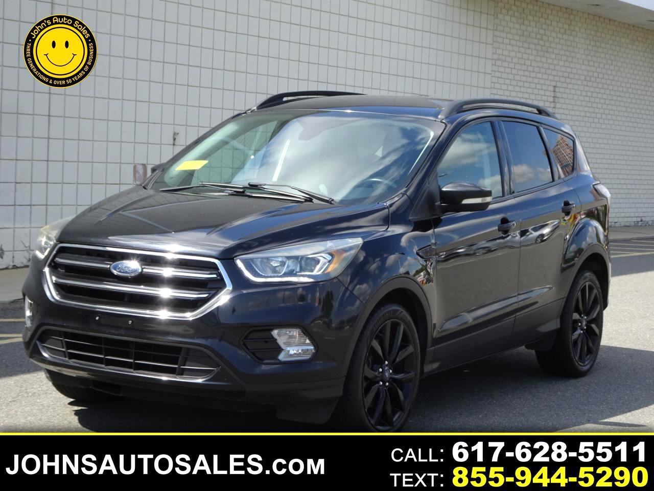 Used 2017 Ford Escape Titanium AWD/4WD image 1