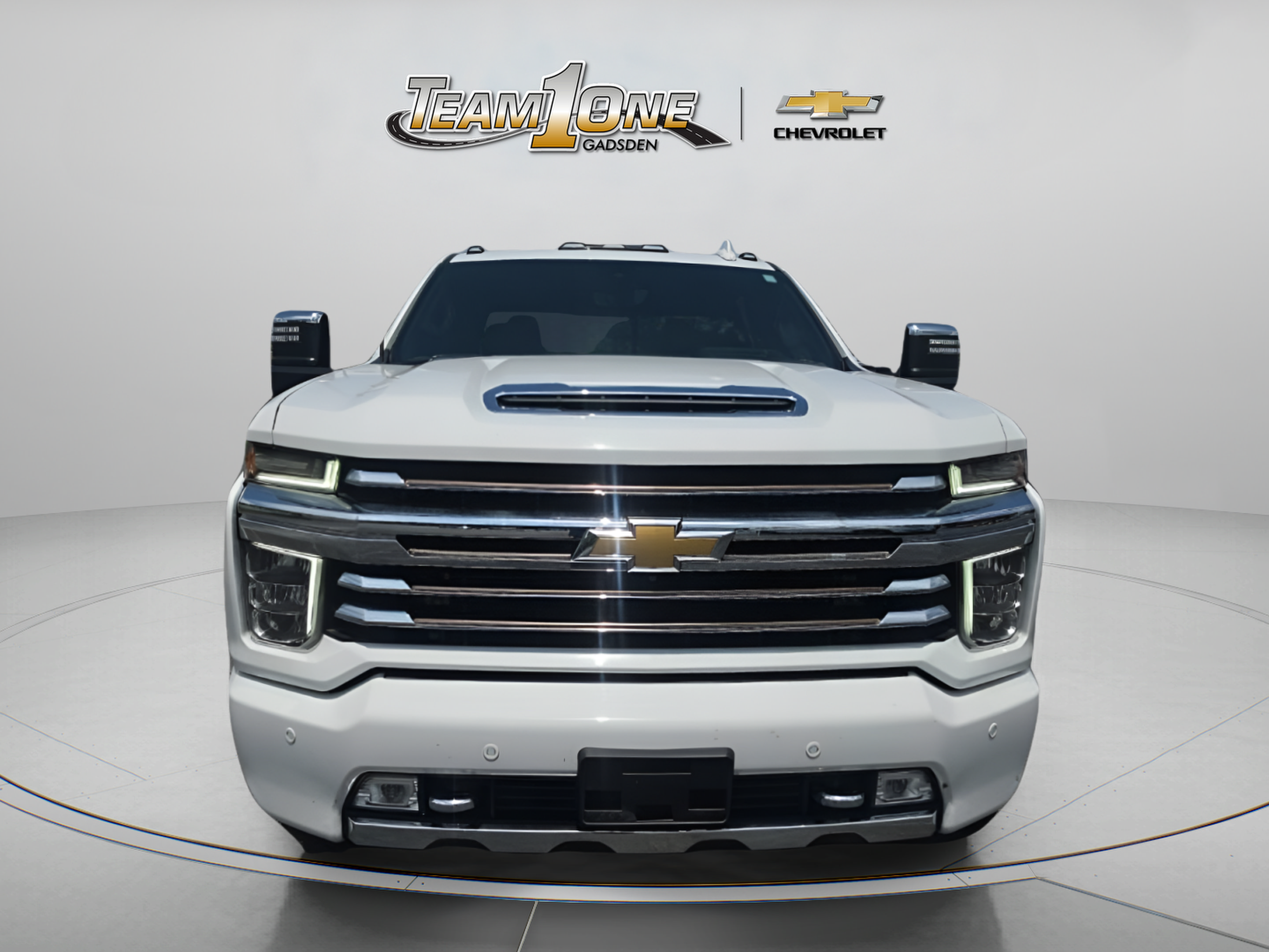 Used 2023 Chevrolet Silverado 2500 High Country w/ Z71 Off-Road Package AWD/4WD image 2