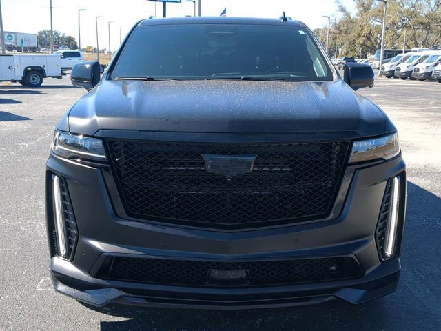 Used 2024 Cadillac Escalade V w/ LPO, ONYX Package image 3