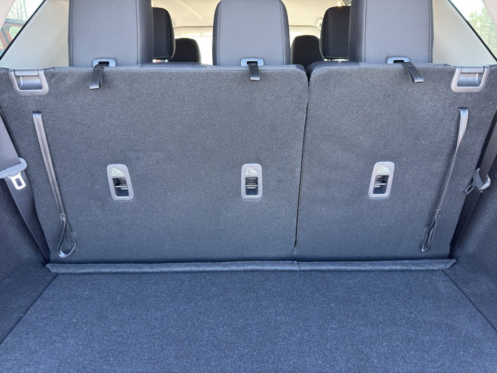 New 2026 Nissan Pathfinder SV image 36