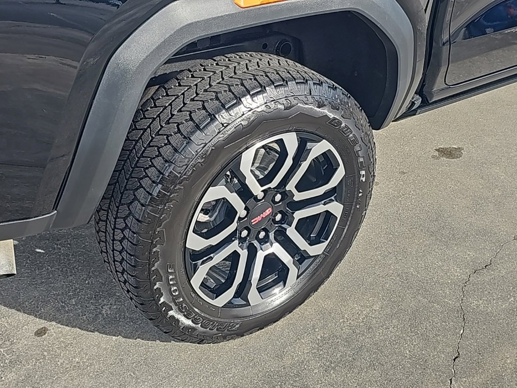 Used 2026 GMC Canyon AT4 w/ Technology Plus Package image 8