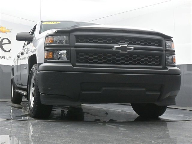 Used 2014 Chevrolet Silverado 1500 W/T w/ Trailering Package image 3