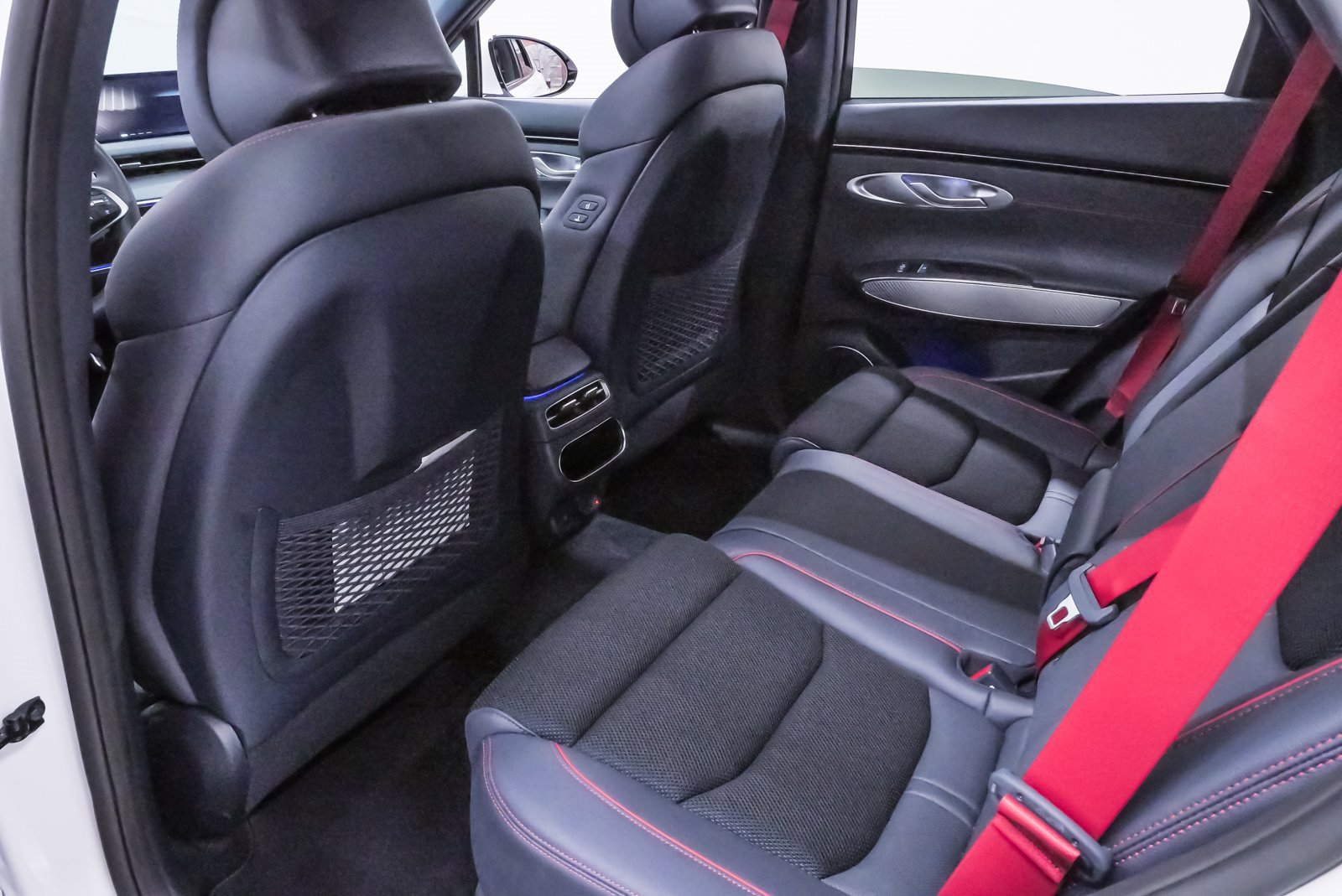 Certified 2025 Genesis GV70 3.5T Sport image 11