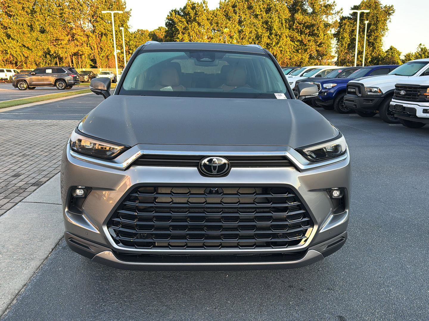 New 2026 Toyota Grand Highlander Platinum image 7