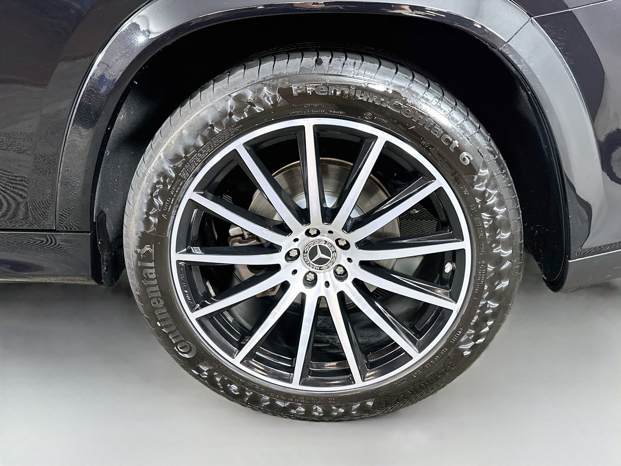 Certified 2025 Mercedes-Benz GLS 450 4MATIC image 34