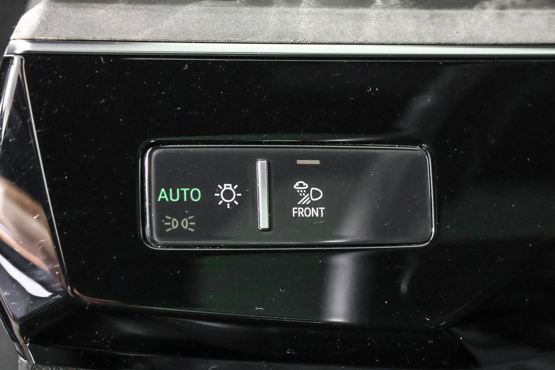 Used 2024 Audi Q8 e-tron Premium Plus w/ Premium Plus Package AWD/4WD image 23