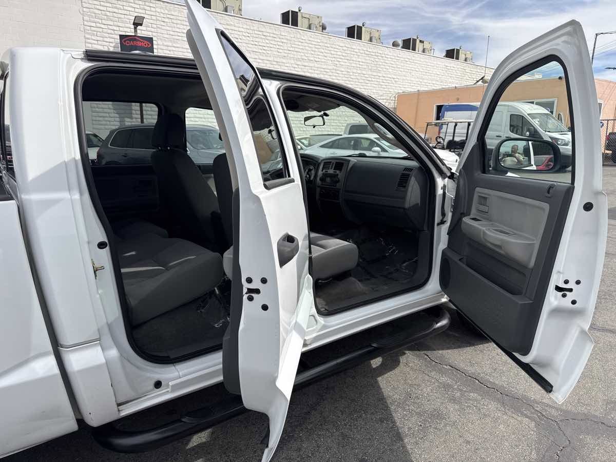 Used 2007 Dodge Dakota SLT w/ Trailer Tow Group image 11