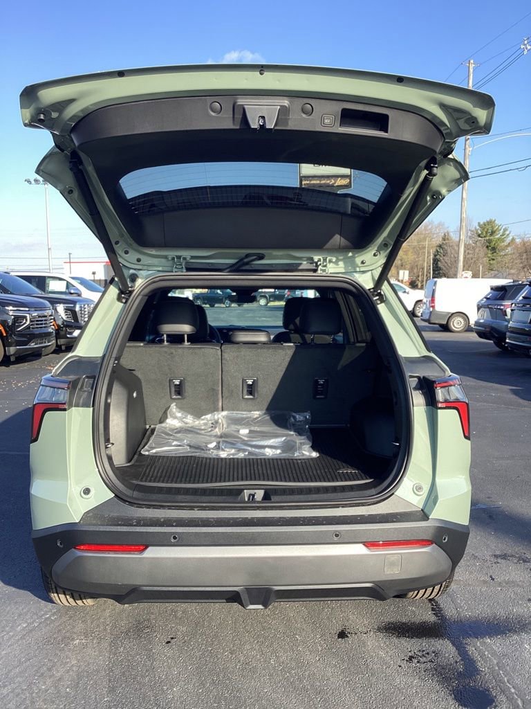 New 2026 Chevrolet Equinox LT w/ Convenience Package II image 35