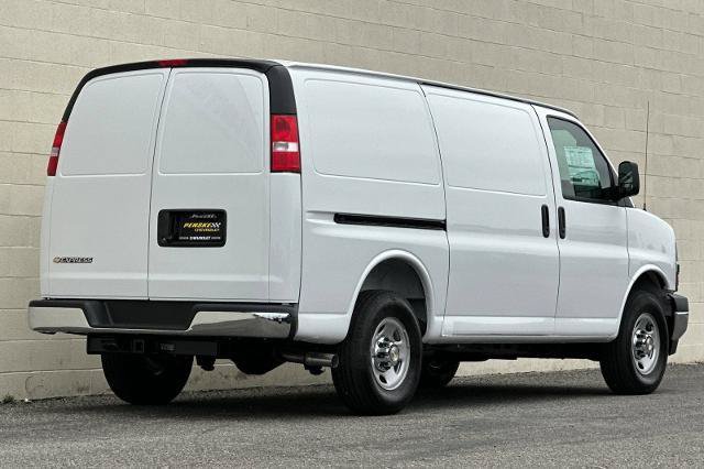 New 2026 Chevrolet Express 2500 w/ Driver Convenience Package RWD image 4