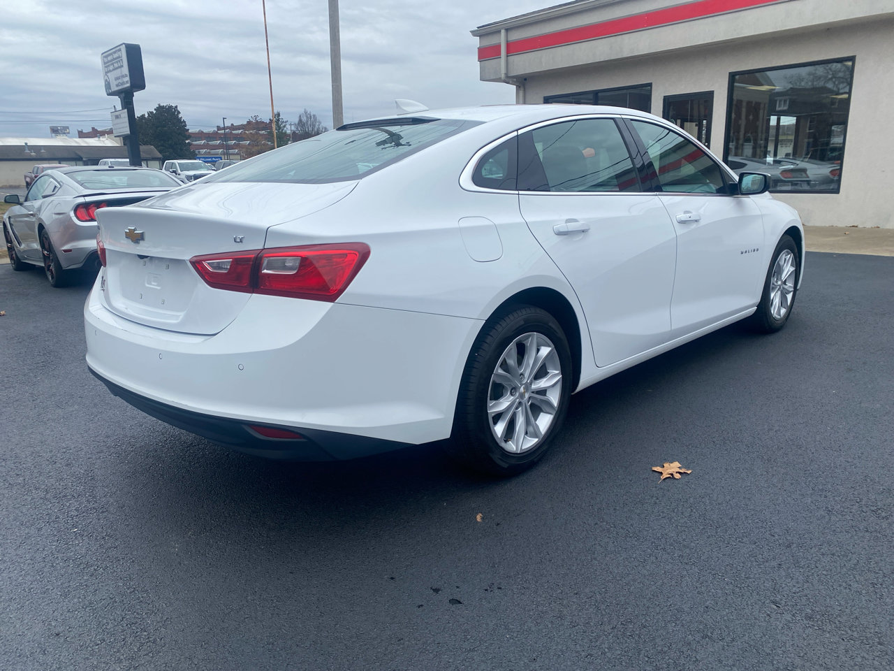 Used 2024 Chevrolet Malibu LT image 5