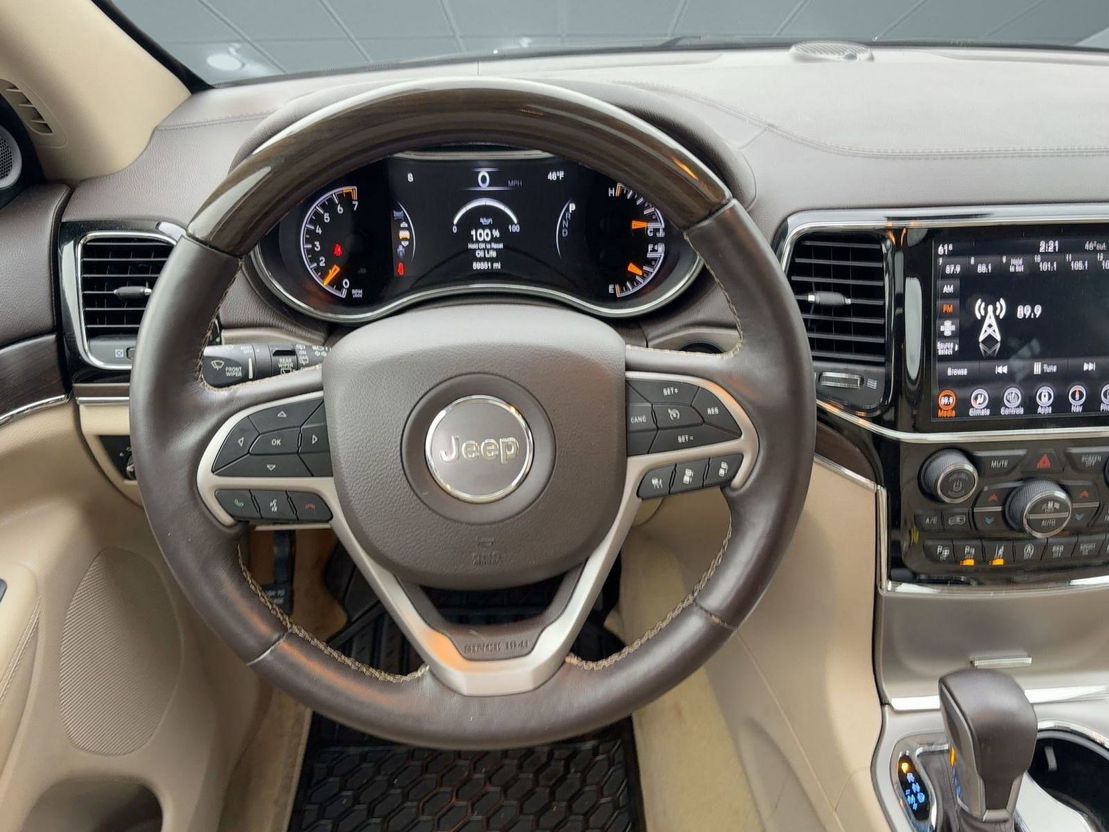 Used 2021 Jeep Grand Cherokee Overland w/ Trailer Tow Group IV image 18