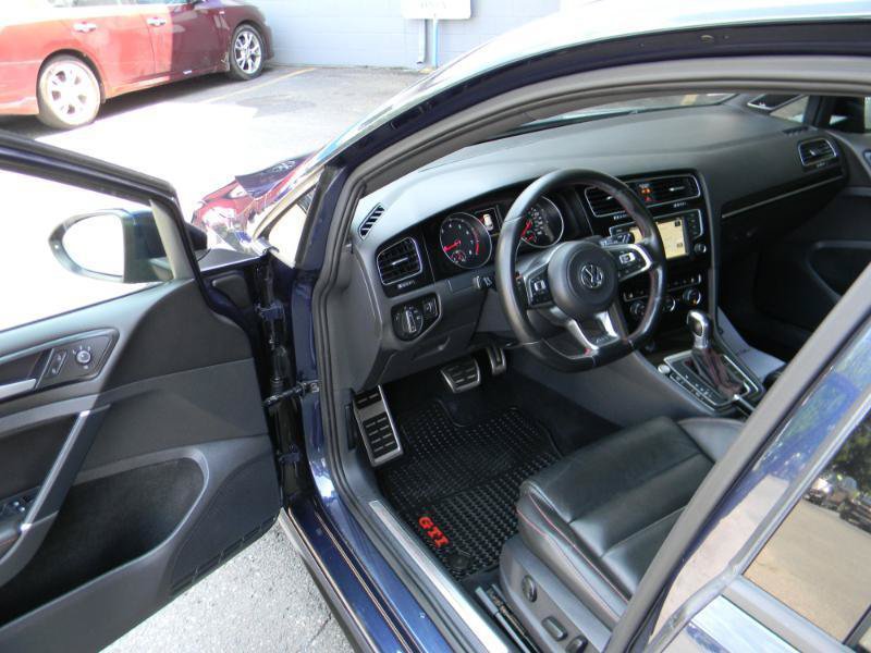 Used 2016 Volkswagen GTI Autobahn w/ Lighting Package (SEL) FWD image 16