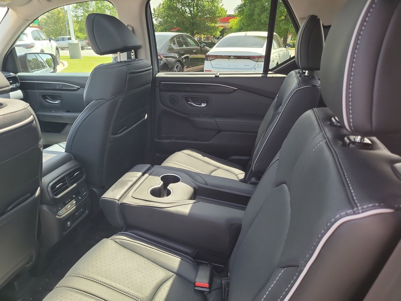 Certified 2025 Honda Pilot Elite image 25