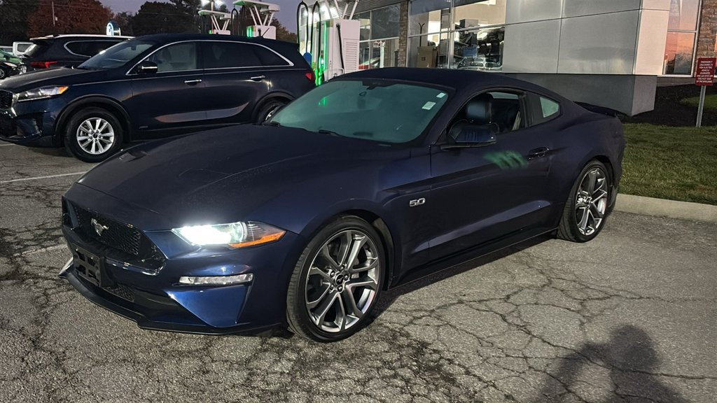 Used 2018 Ford Mustang GT Premium w/ Equipment Group 401A RWD image 2