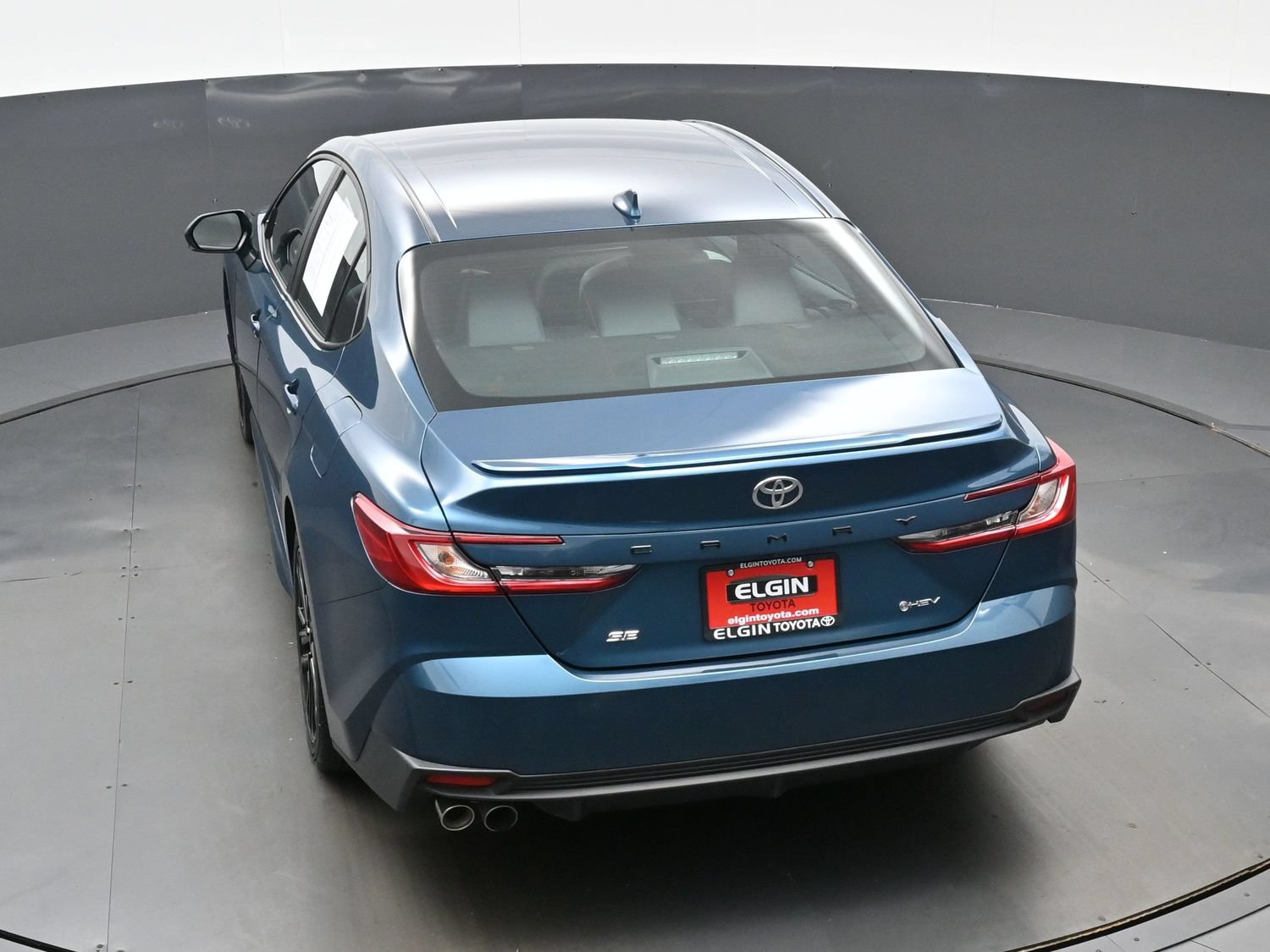Used 2025 Toyota Camry SE FWD image 40