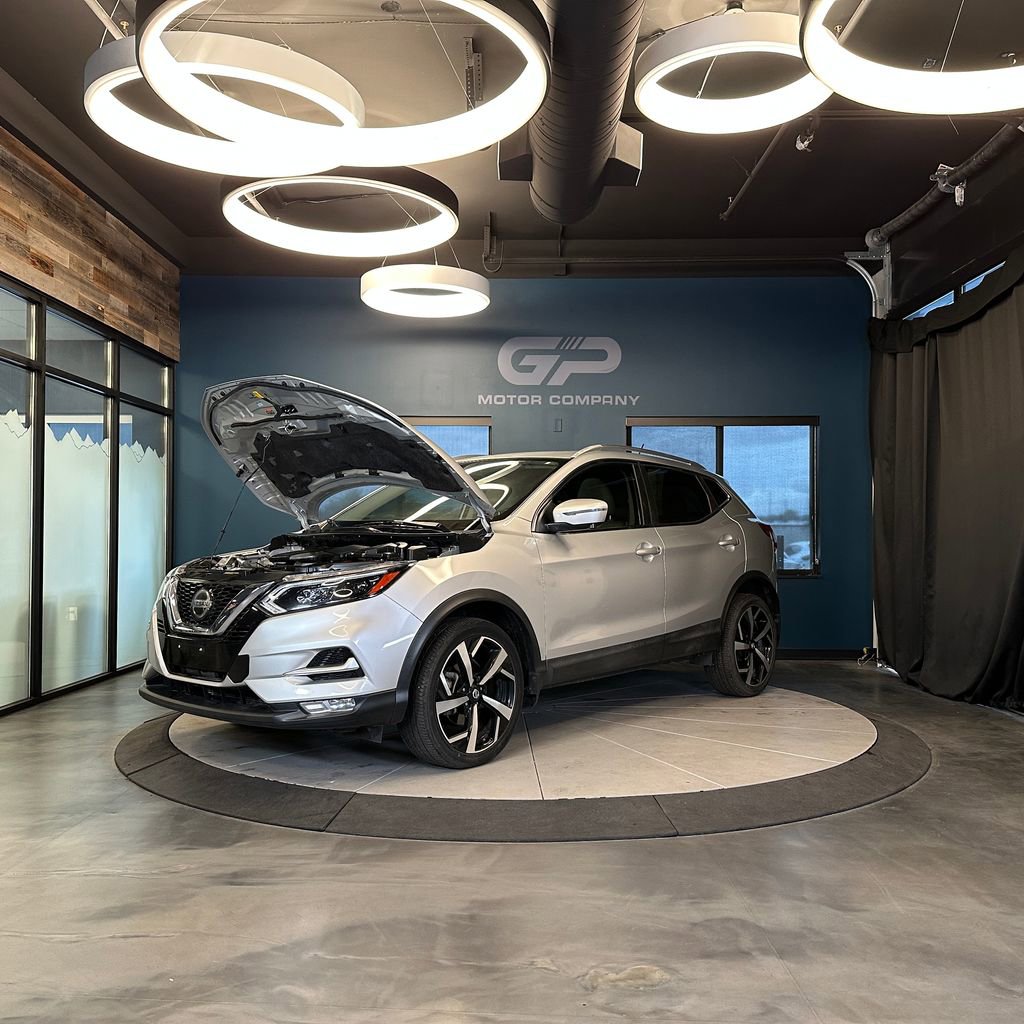 Used 2020 Nissan Rogue Sport SL w/ Premium Package FWD image 25