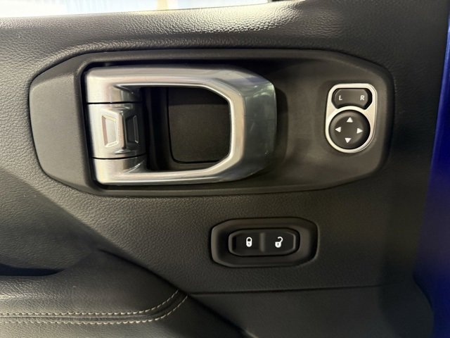 Used 2018 Jeep Wrangler Unlimited Sahara w/ Dual Top Group image 7