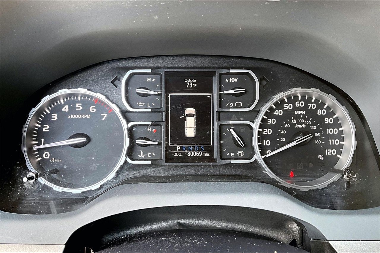 Used 2021 Toyota Tundra SR5 w/ SR5 Leather Package image 12
