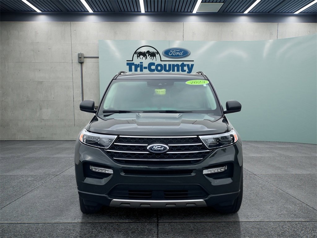 Used 2023 Ford Explorer XLT w/ Equipment Group 202A image 2