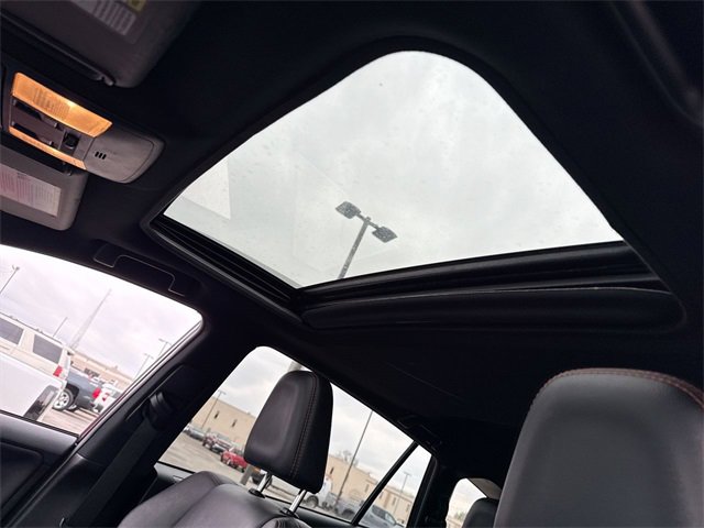 Used 2017 Toyota RAV4 SE image 22