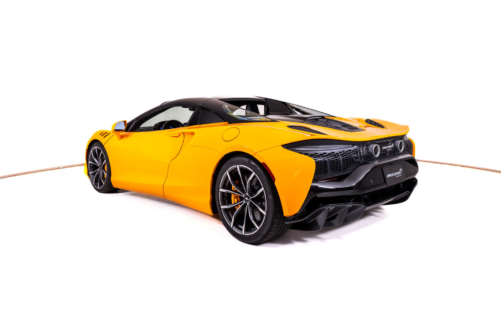 New 2027 McLaren Artura Spider RWD image 4