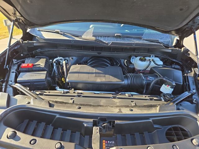 Used 2025 Chevrolet Suburban LT image 36