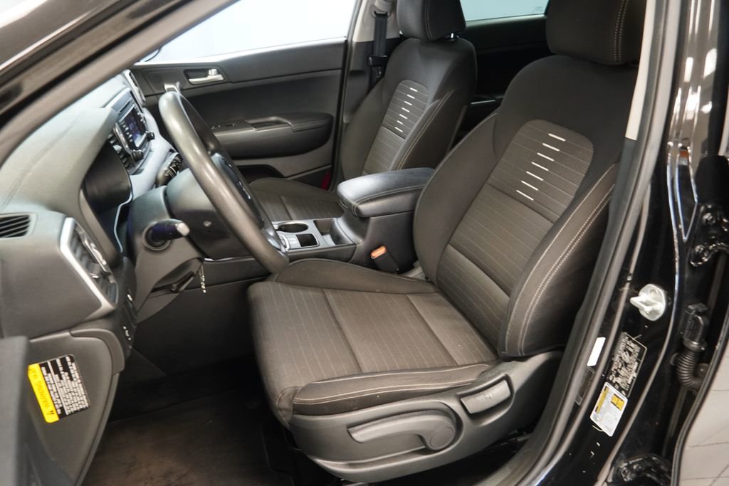 Used 2018 Kia Sportage LX FWD image 3