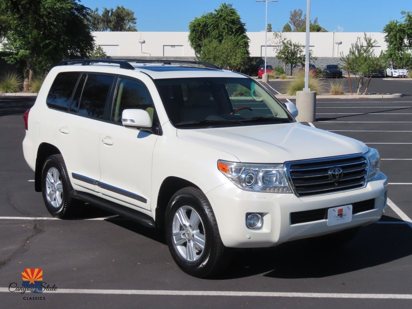 Used 2014 Toyota Land Cruiser image 40