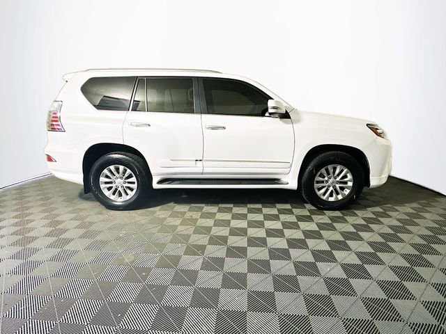 Used 2015 Lexus GX 460 w/ Premium Package AWD/4WD image 9