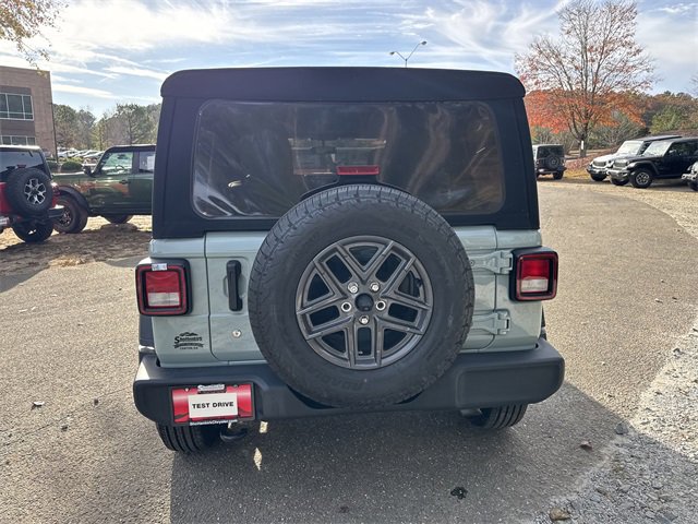 Used 2024 Jeep Wrangler Sport image 6