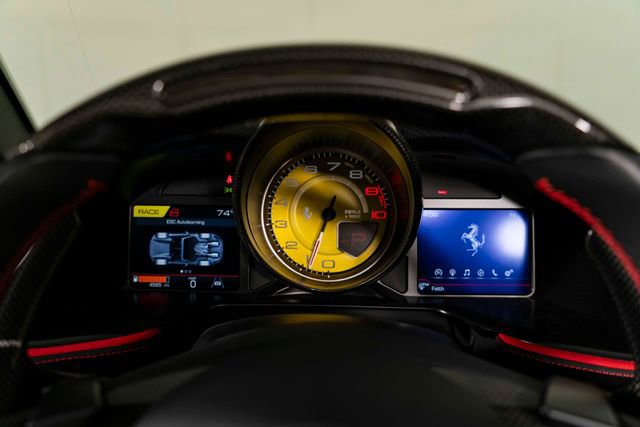 Used 2022 Ferrari 812 GTS RWD image 18