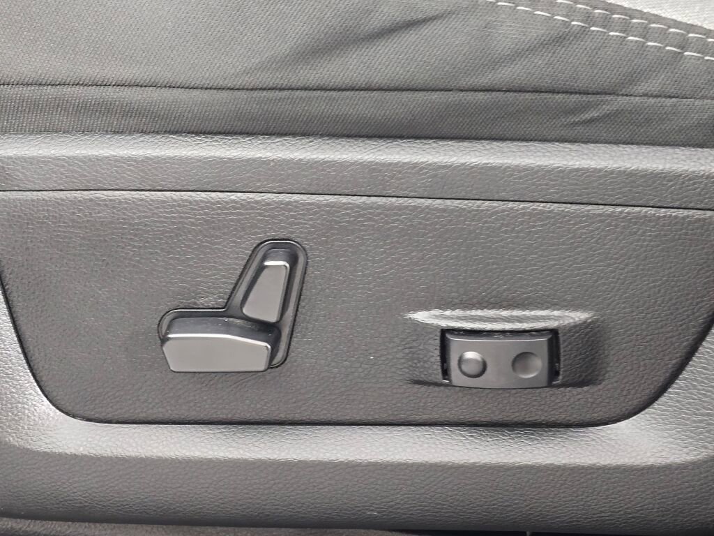 Used 2024 RAM 2500 Big Horn image 25