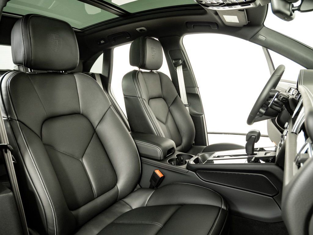 New 2026 Porsche Macan S image 24