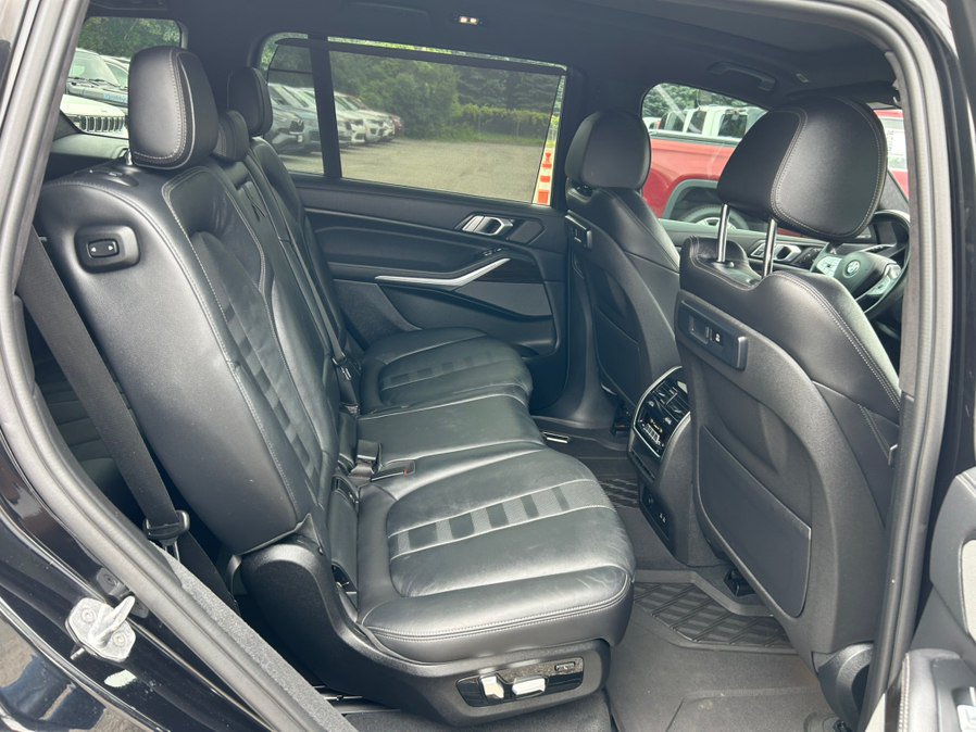 Used 2020 BMW X7 xDrive40i w/ Premium Package AWD/4WD image 23
