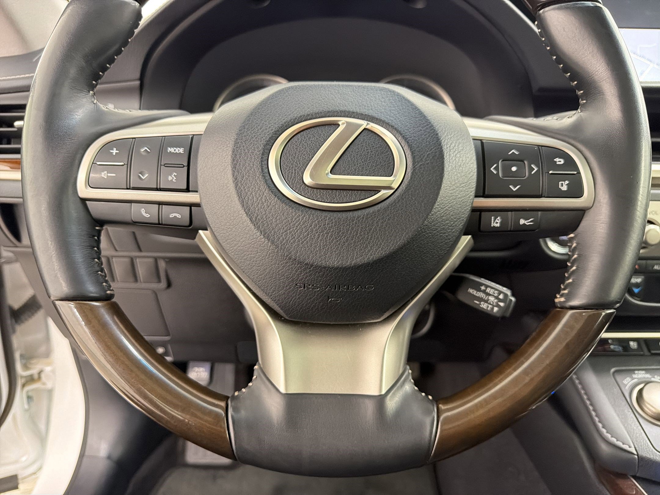 Used 2017 Lexus ES 350 FWD image 17